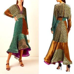 Stand out velvet dress!!